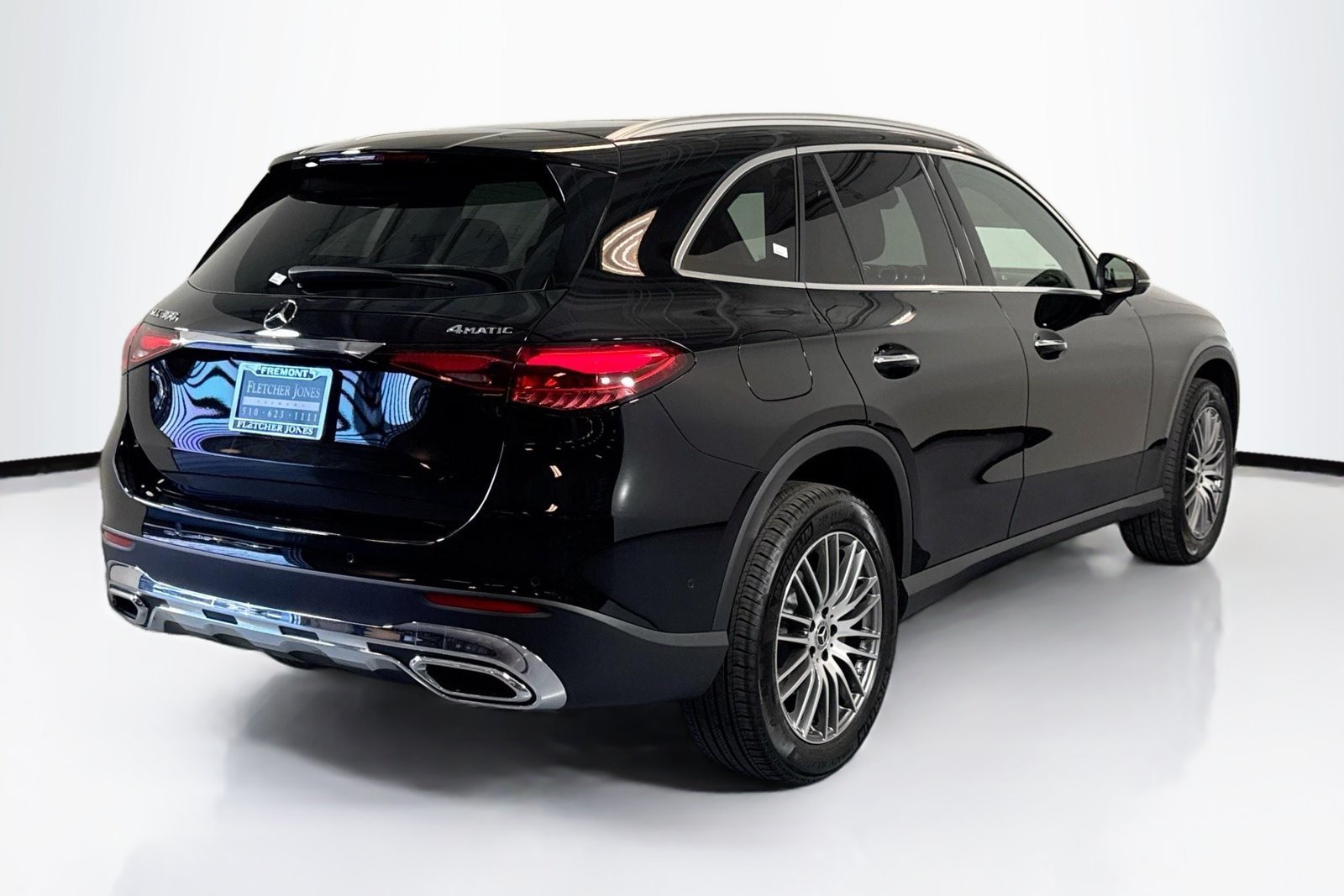 New 2026 Black Mercedes-Benz GLC 300 image 5