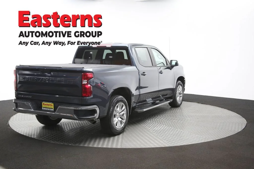 Used 2020 Gray Chevrolet LT image 38