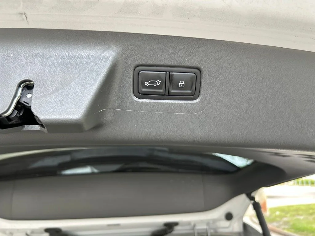 Used 2026 Silver Hyundai SEL image 37
