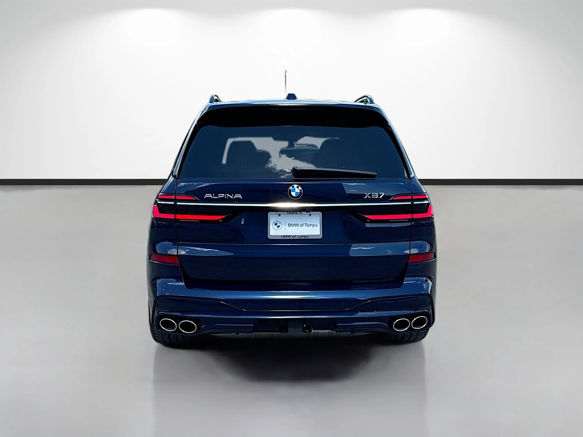 New 2026 Tanzanite Blue II Metallic BMW ALPINA XB7 image 4