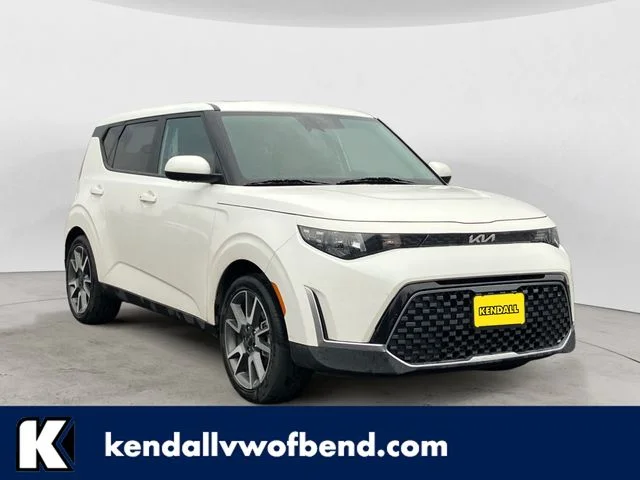 2024 Kia Soul 2.0L EX 6 IVT's photo