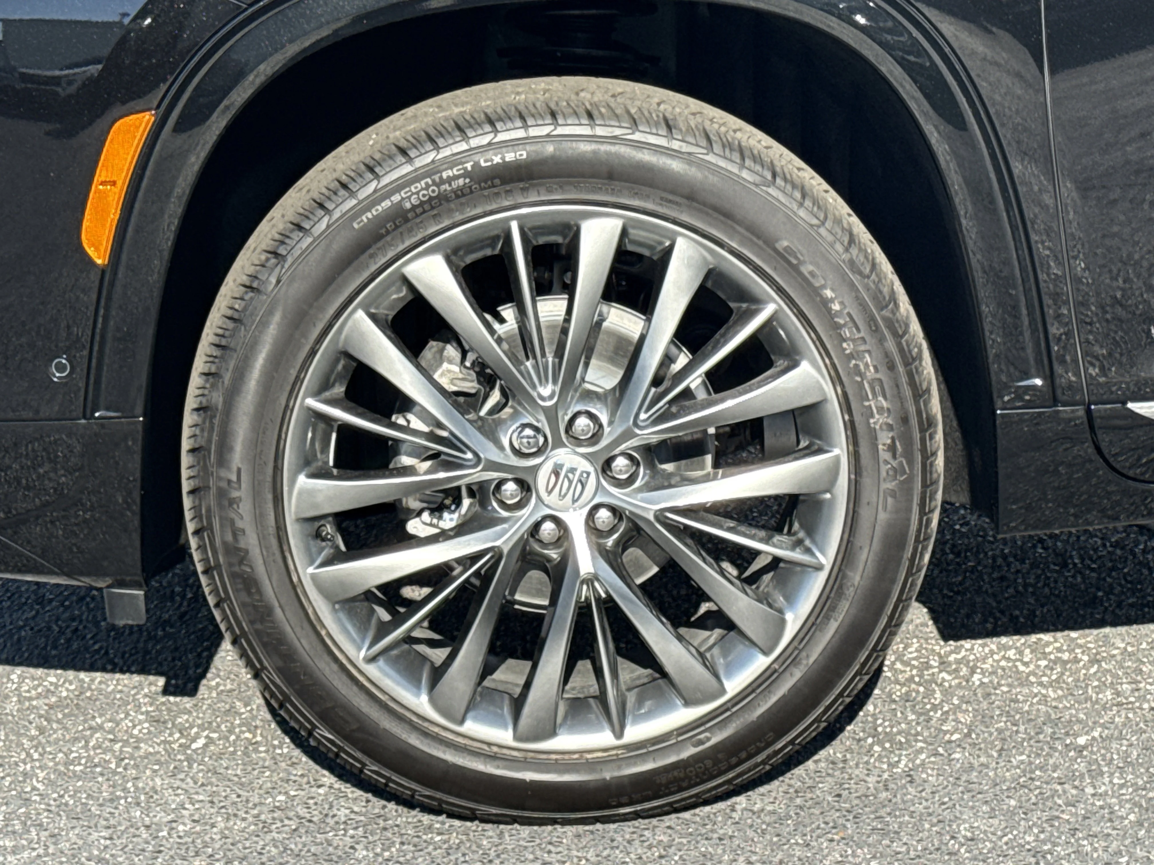 New 2026 Ebony Twilight Metallic Buick Avenir AWD image 17