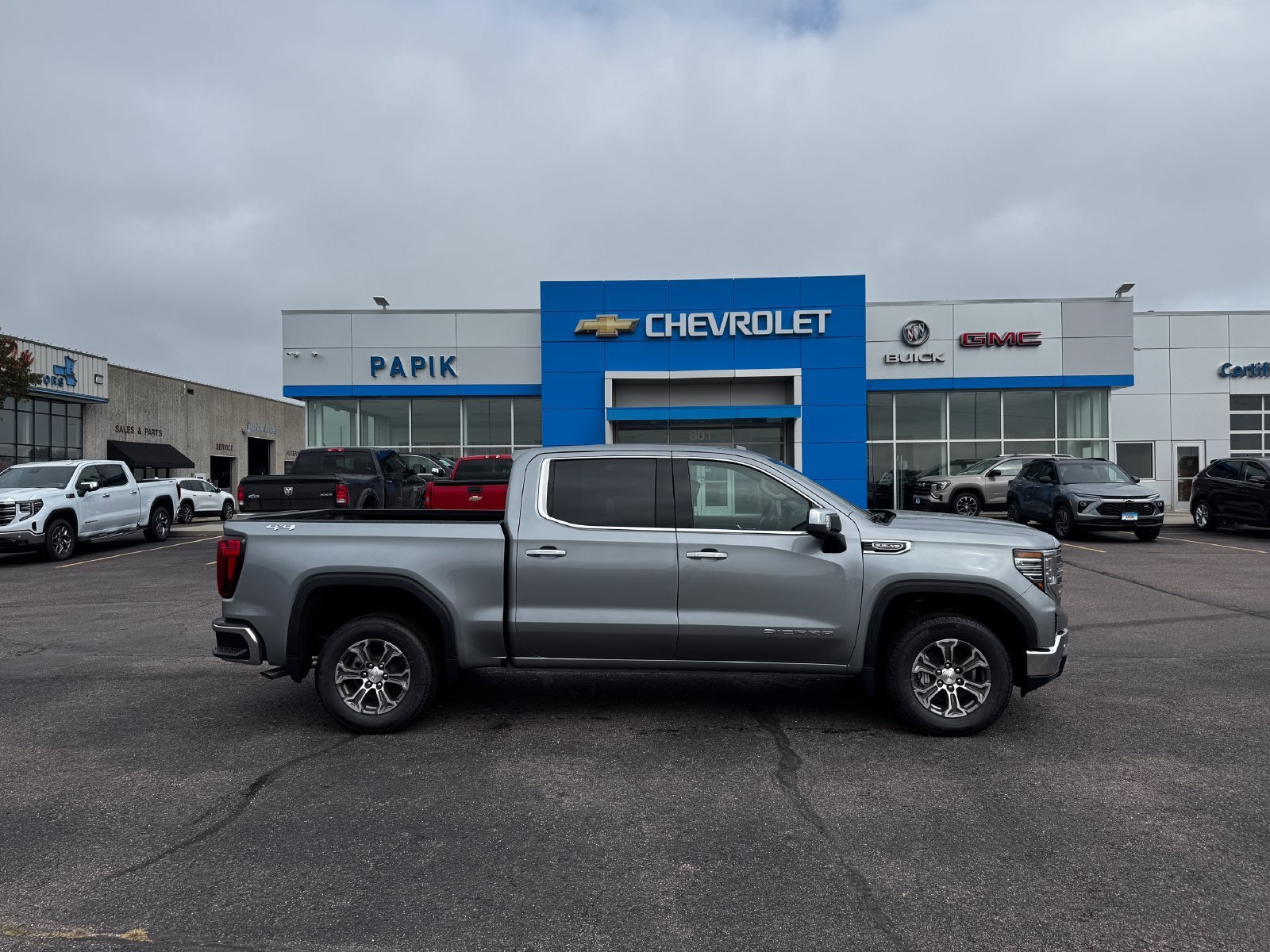 2026 GMC Sierra 1500 SLT