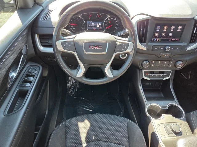Used 2023 White GMC SLE image 12