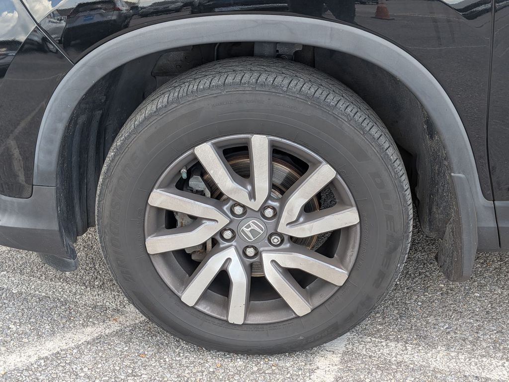Used 2022 Black Honda EX-L image 9
