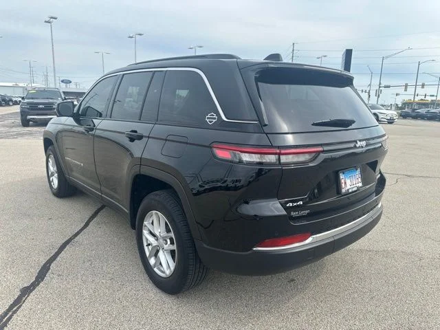 Used 2024 Diamond Black Jeep Laredo X image 3