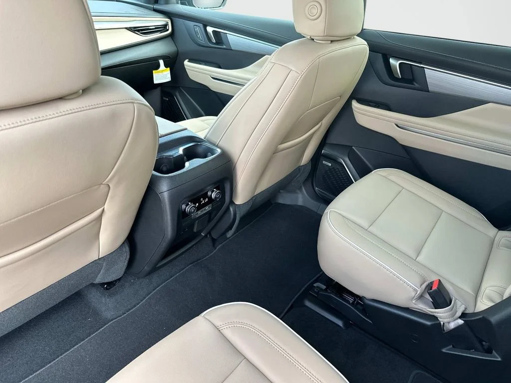 2026 Buick Enclave Preferred - Photo 14