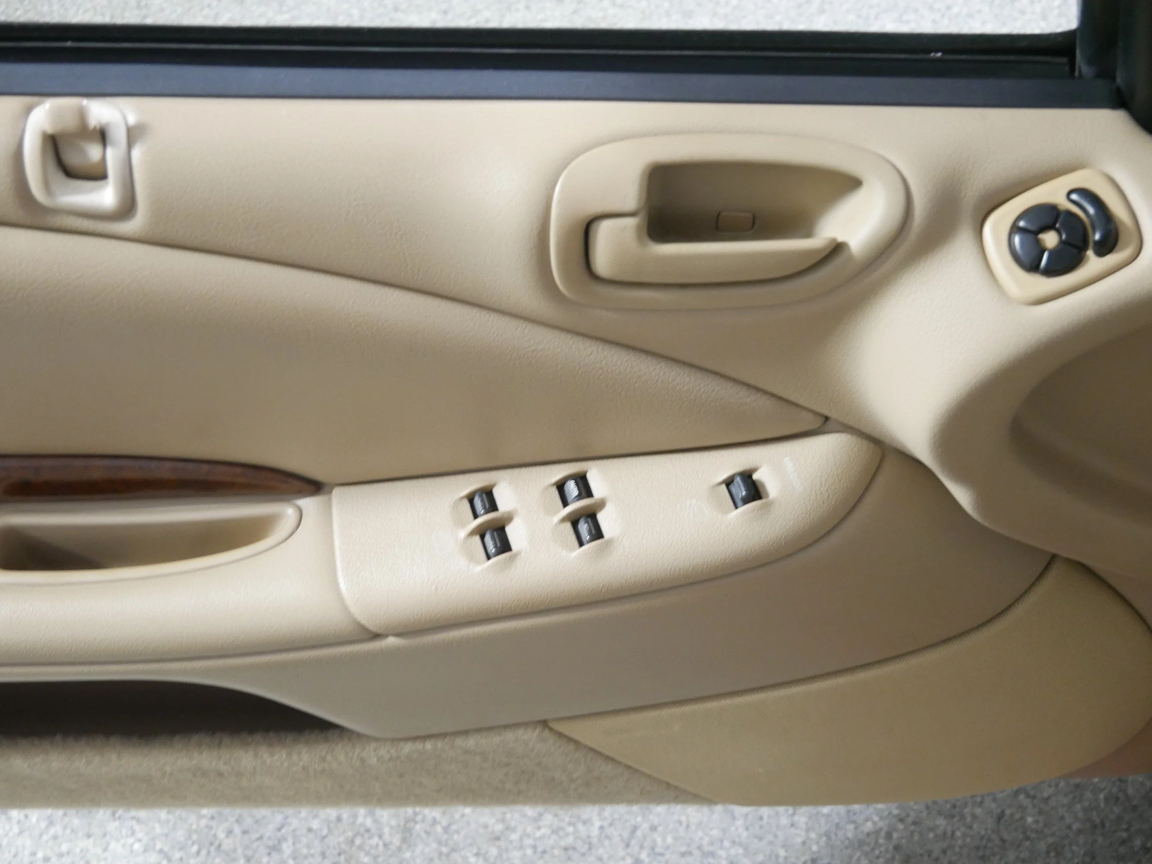 Used 2000 Deep Cranberry Pearl Chrysler JXi image 19
