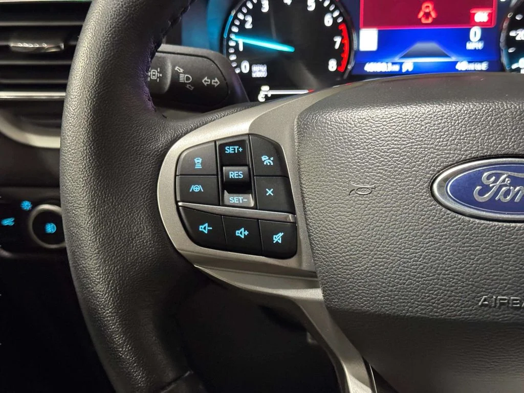 Used 2024 Stone Blue Metallic Ford XLT image 15