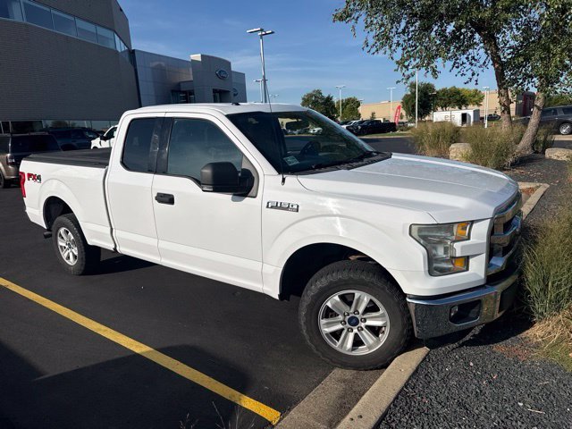 Used 2015 White Ford XLT image 1