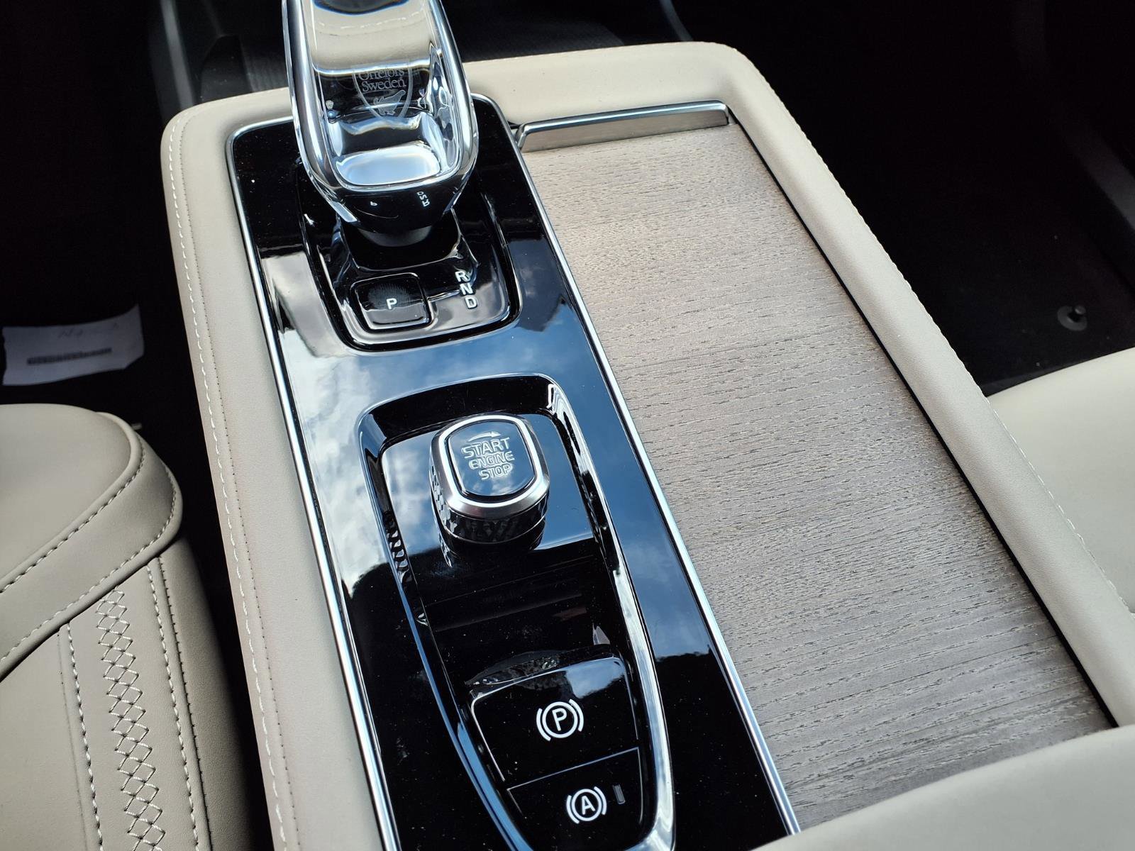 New 2026 Vapour Grey Volvo Plus image 10