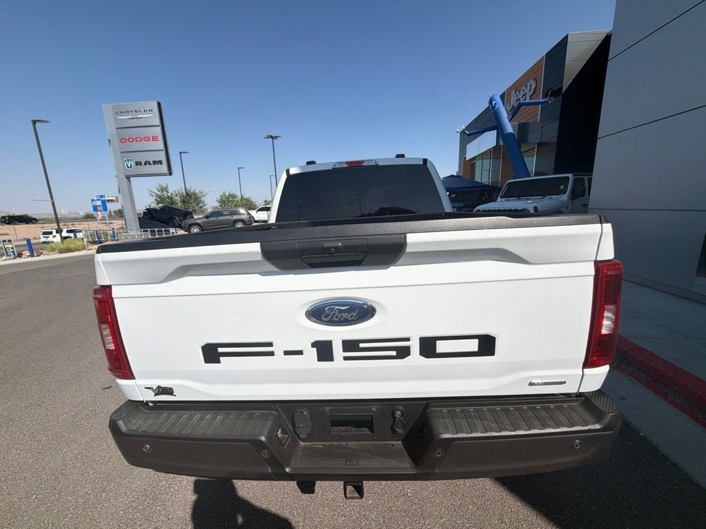 Used 2021 White Ford XLT image 16