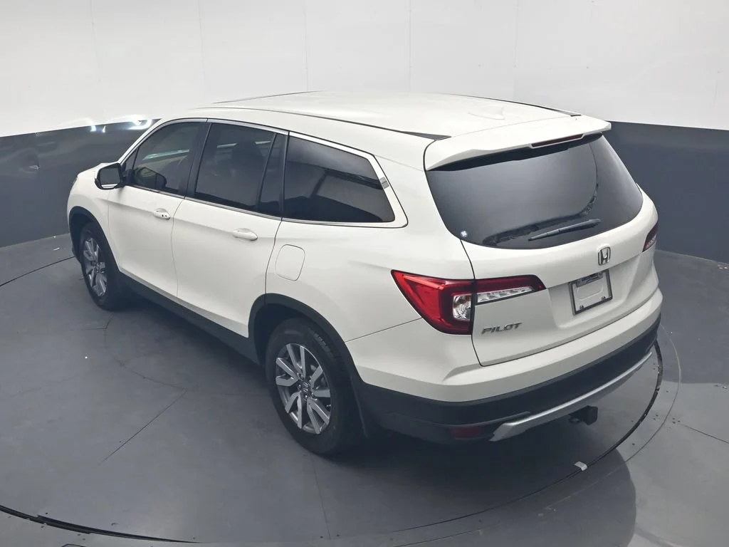 Used 2019 White Diamond Pearl Honda EX-L image 22