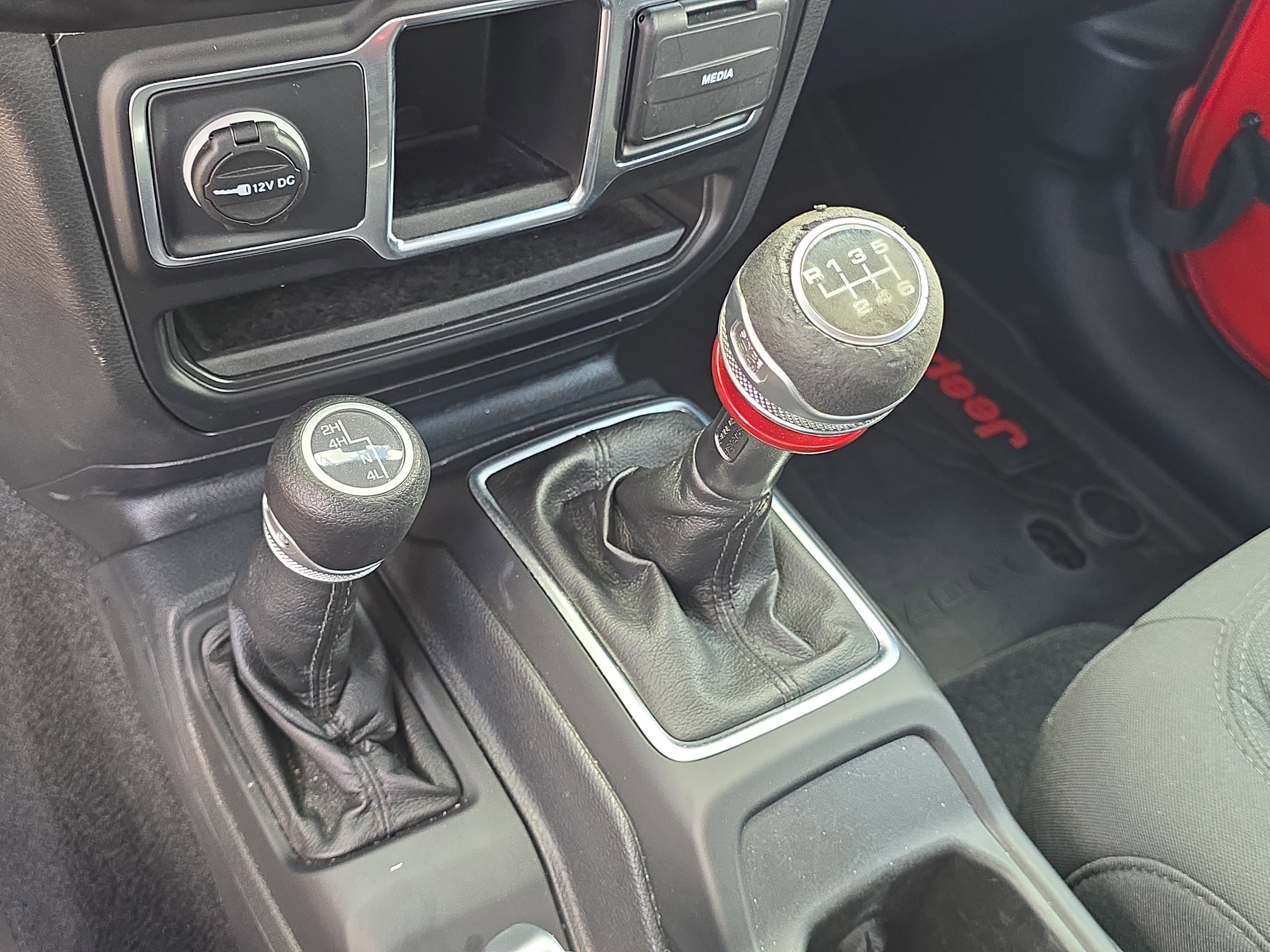 2021 Jeep Wrangler Sport - Photo 24