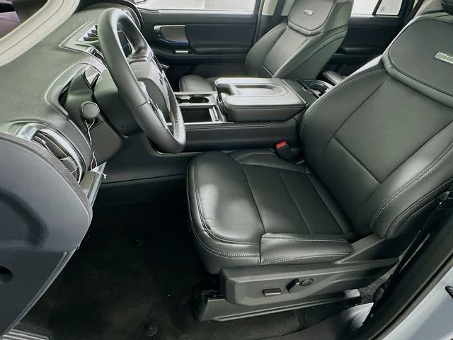 New 2026 Gray Ford Platinum image 10