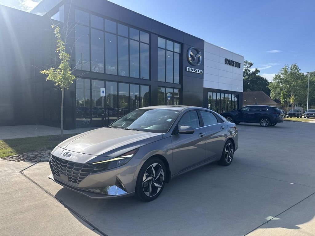 2022 Hyundai Elantra Limited