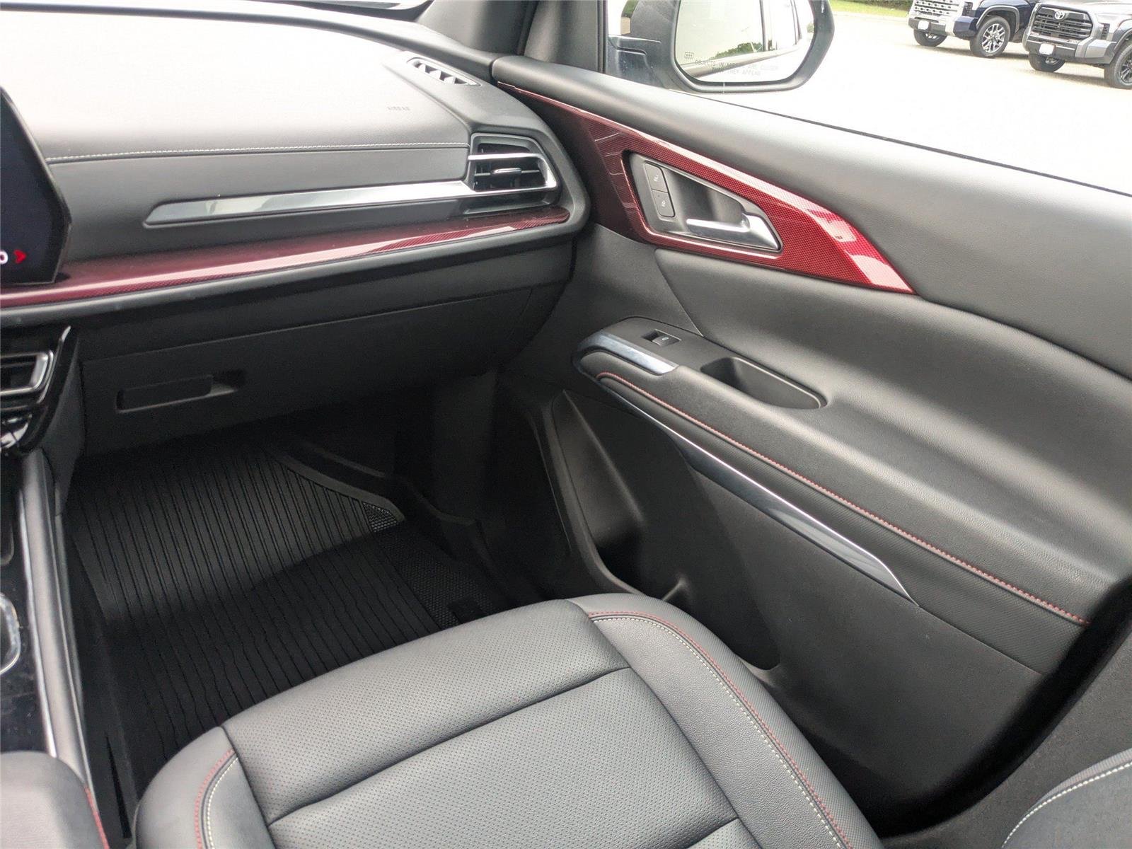 Used 2024 Stardust Metallic Chevrolet AWD Z71 image 16