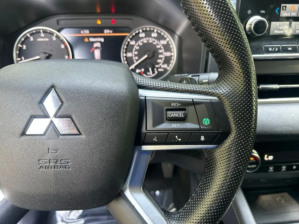 Used 2024 Black Mitsubishi SE image 22