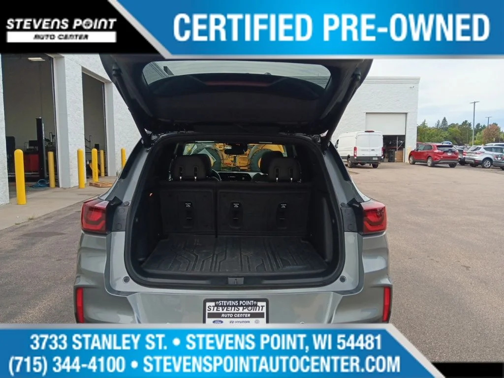 Used 2025 Sterling Gray Metallic Chevrolet RS image 31