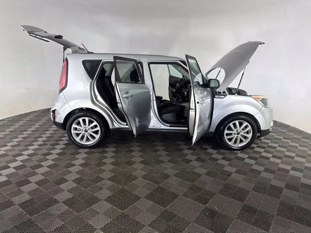 Used 2019 Silver Kia Plus image 16