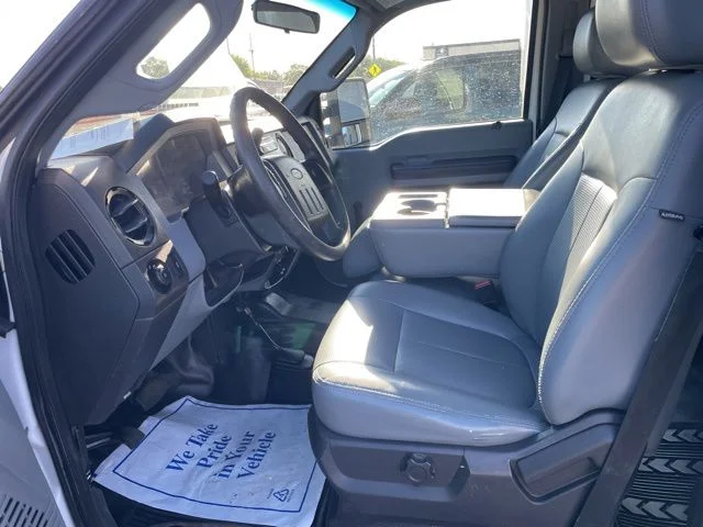 Used 2012 White Ford XL image 5