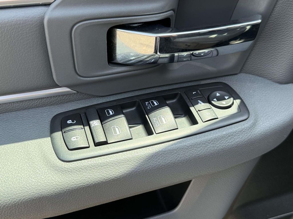 Used 2019 White Ram Big Horn image 31