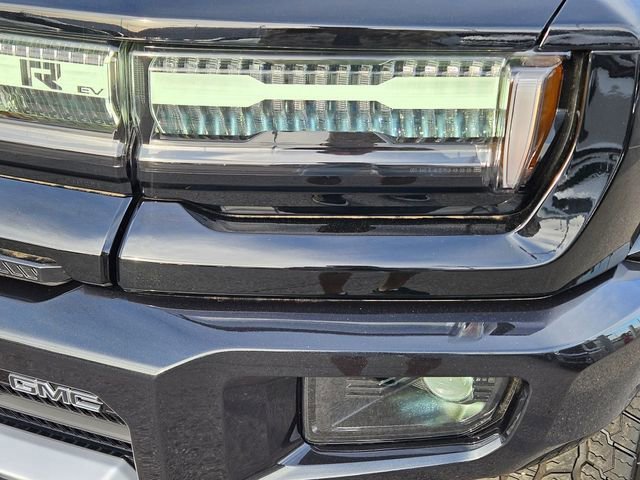 Used 2026 Void Black GMC 2X image 10