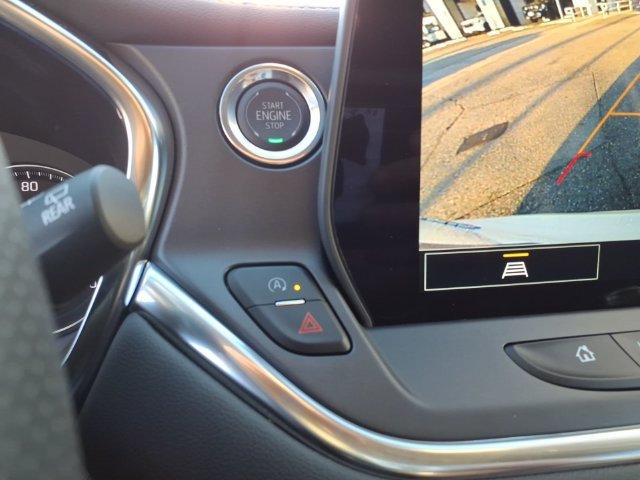 Used 2026 Summit White Chevrolet 2LT image 27