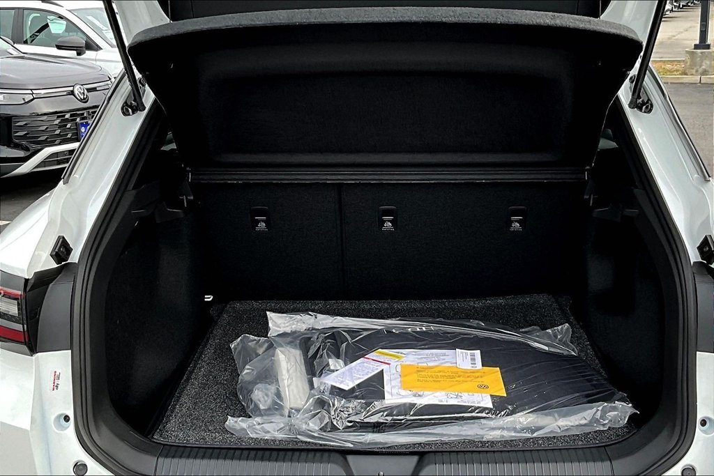 New 2026 White Volkswagen Pro image 22
