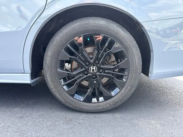 Certified Used 2025  Honda Sport-L image 9