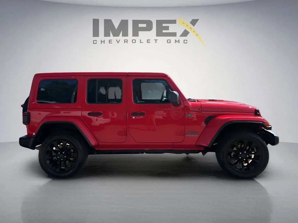 Used 2025 Red Jeep Sahara image 6