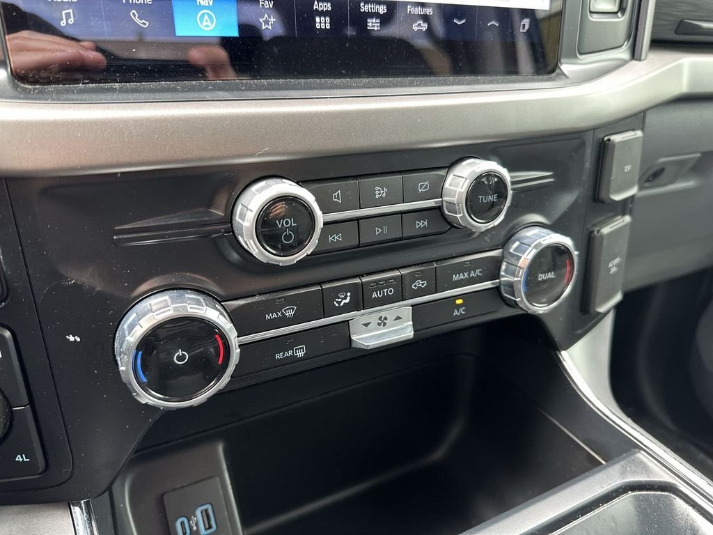 Used 2024 White Ford XLT image 11