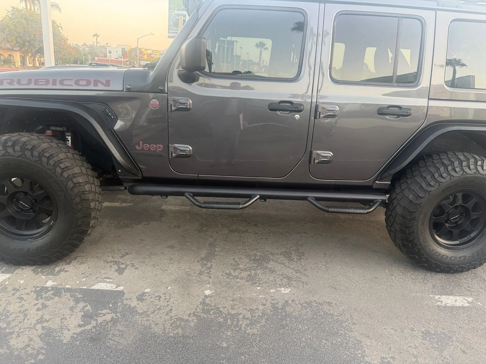 Used 2018 Gray Jeep Unlimited Rubicon image 9