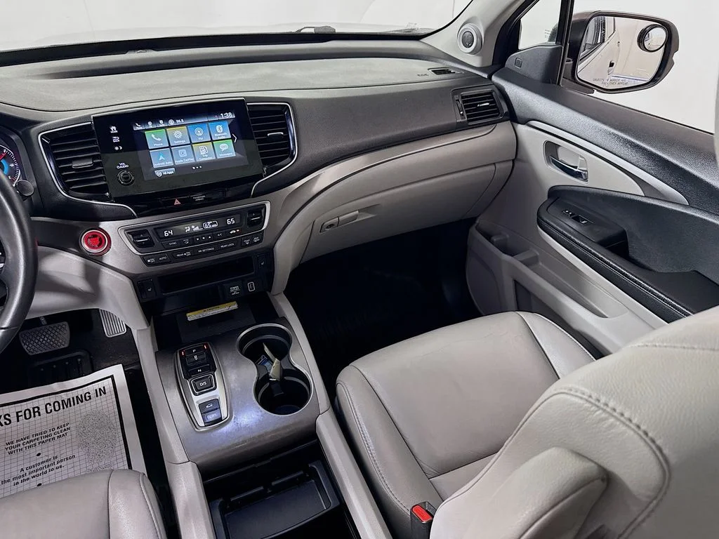 Used 2022 Lunar Silver Metallic Honda Special Edition image 25