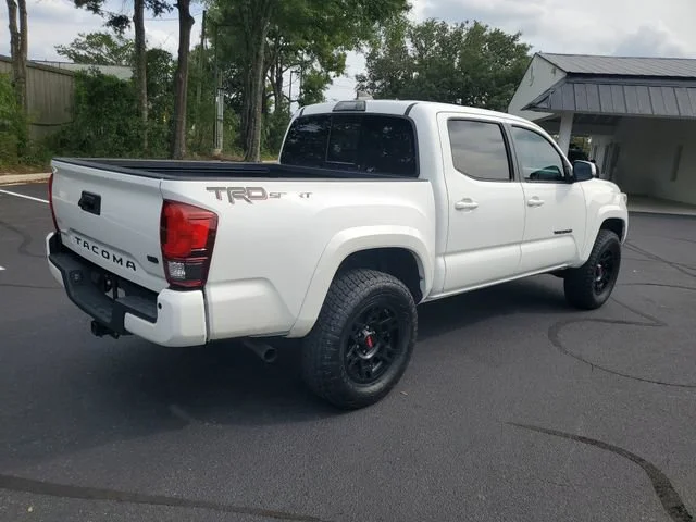 Used 2018 Super White Toyota SR5 image 4