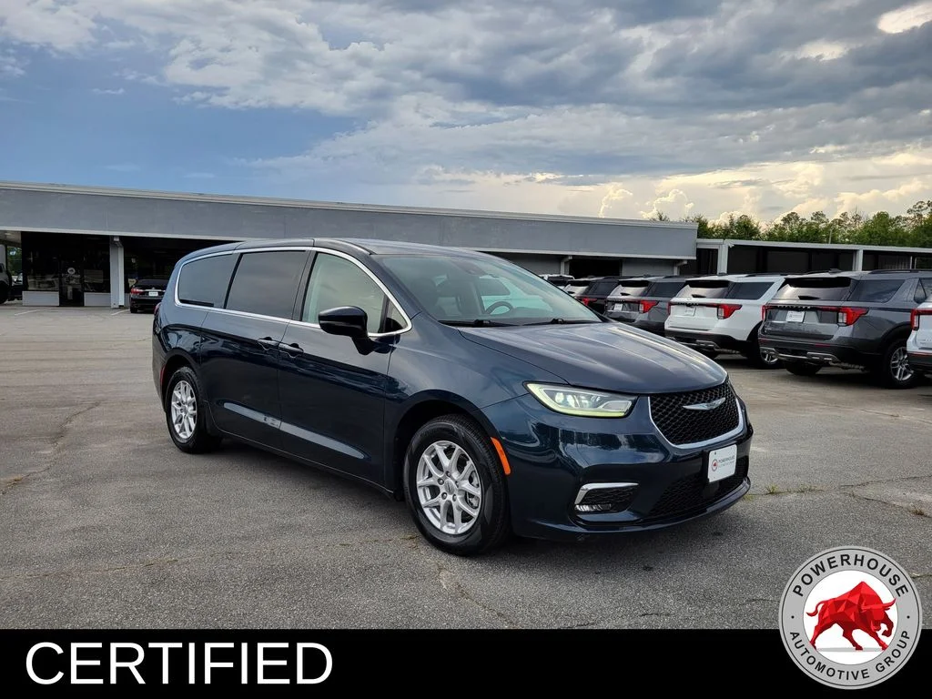 Used 2023 Blue Chrysler Touring L image 8