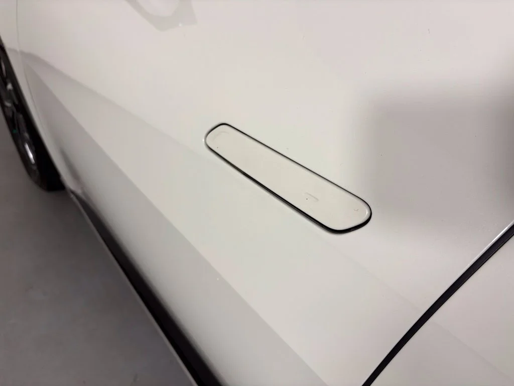 Used 2023 White Kia Wind image 12