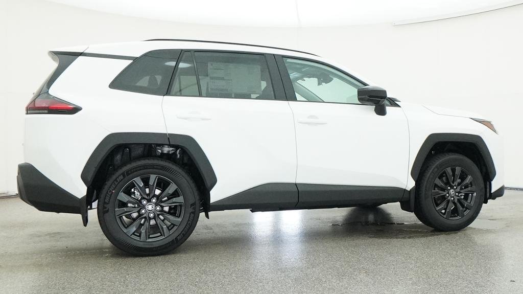 New 2026 Ice Cap Toyota XLE Premium image 15