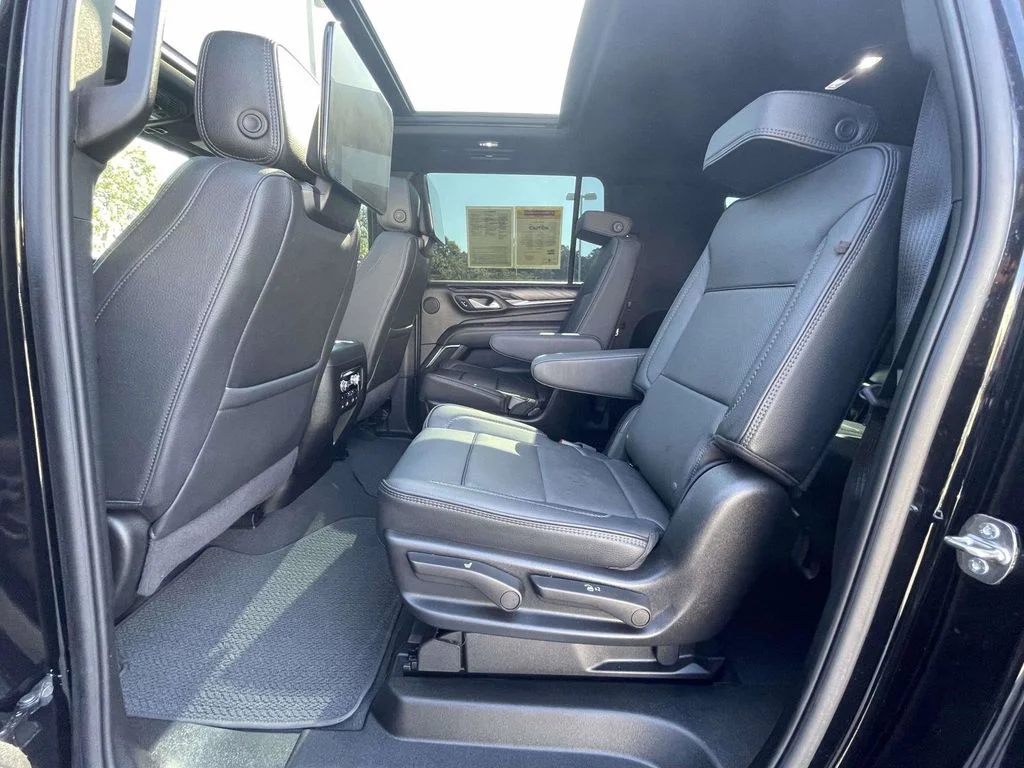 Used 2024 Black GMC Denali image 17