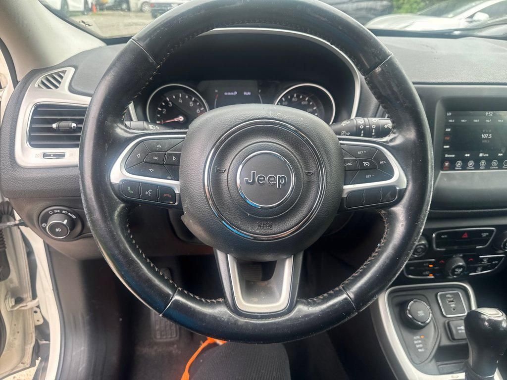 Used 2020 White Jeep Latitude image 38