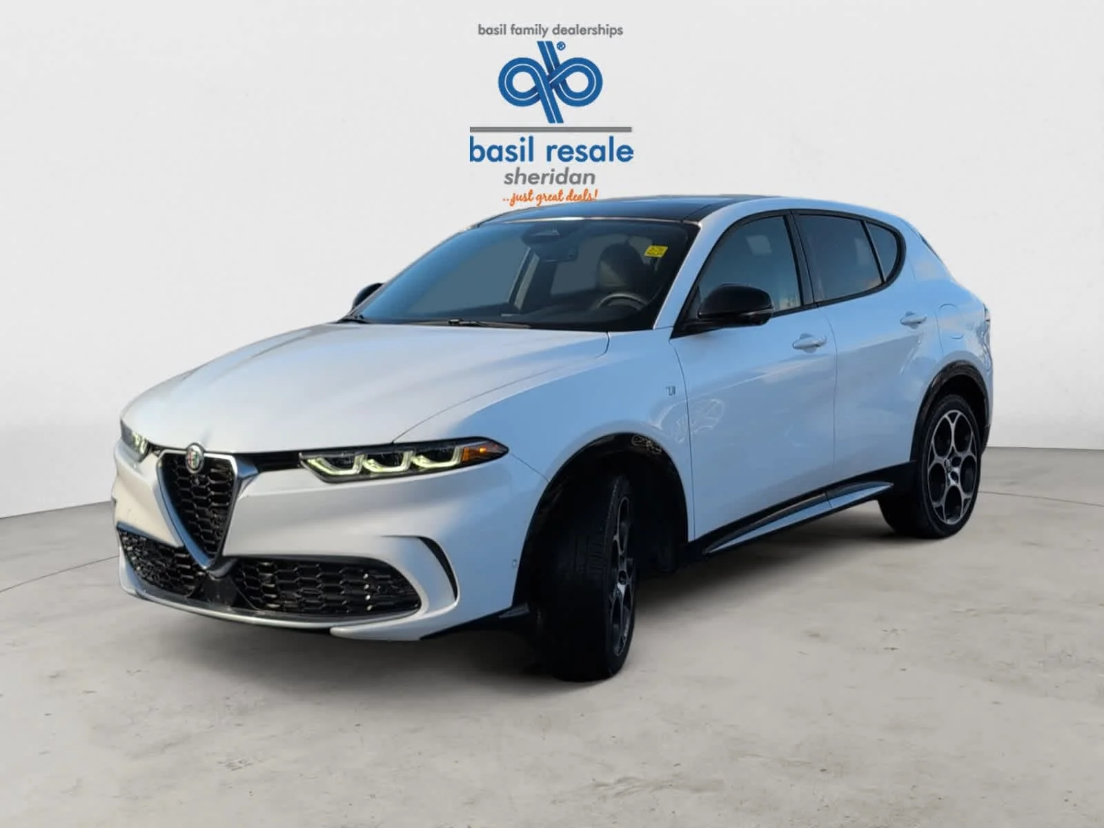 Used 2024 Alfa White Alfa Romeo Ti image 2