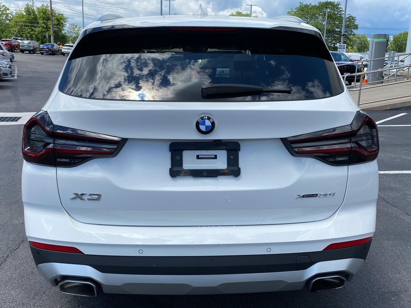 Certified Used 2023 Alpine White BMW xDrive30i image 2
