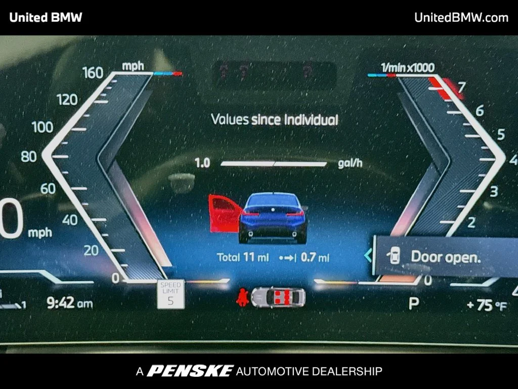 New 2026 Tanzanite Blue II Metallic BMW 330i xDrive image 14
