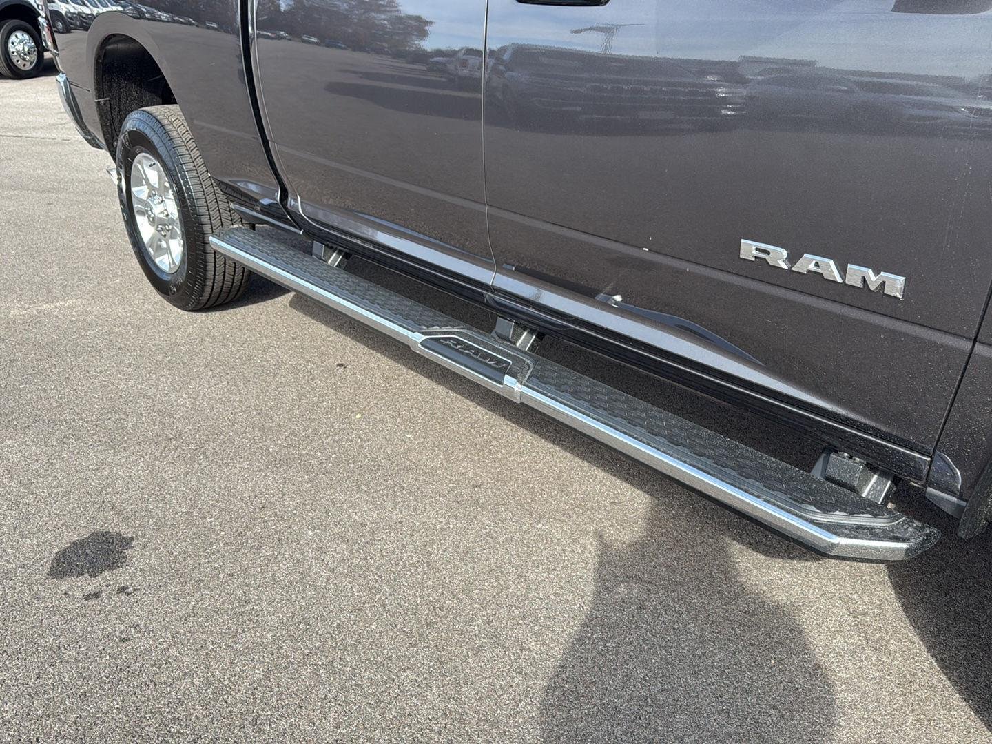 New 2026 Granite Crystal Metallic Clear-Coat Exterior Paint RAM Big Horn image 20