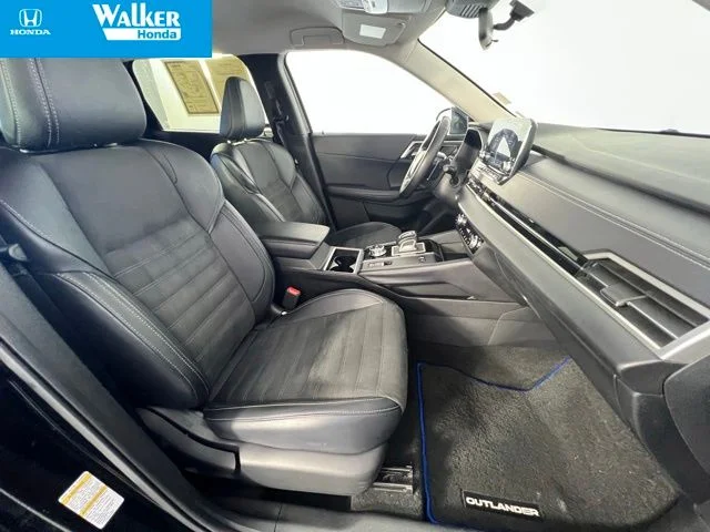 Used 2024 Black Mitsubishi SE image 46