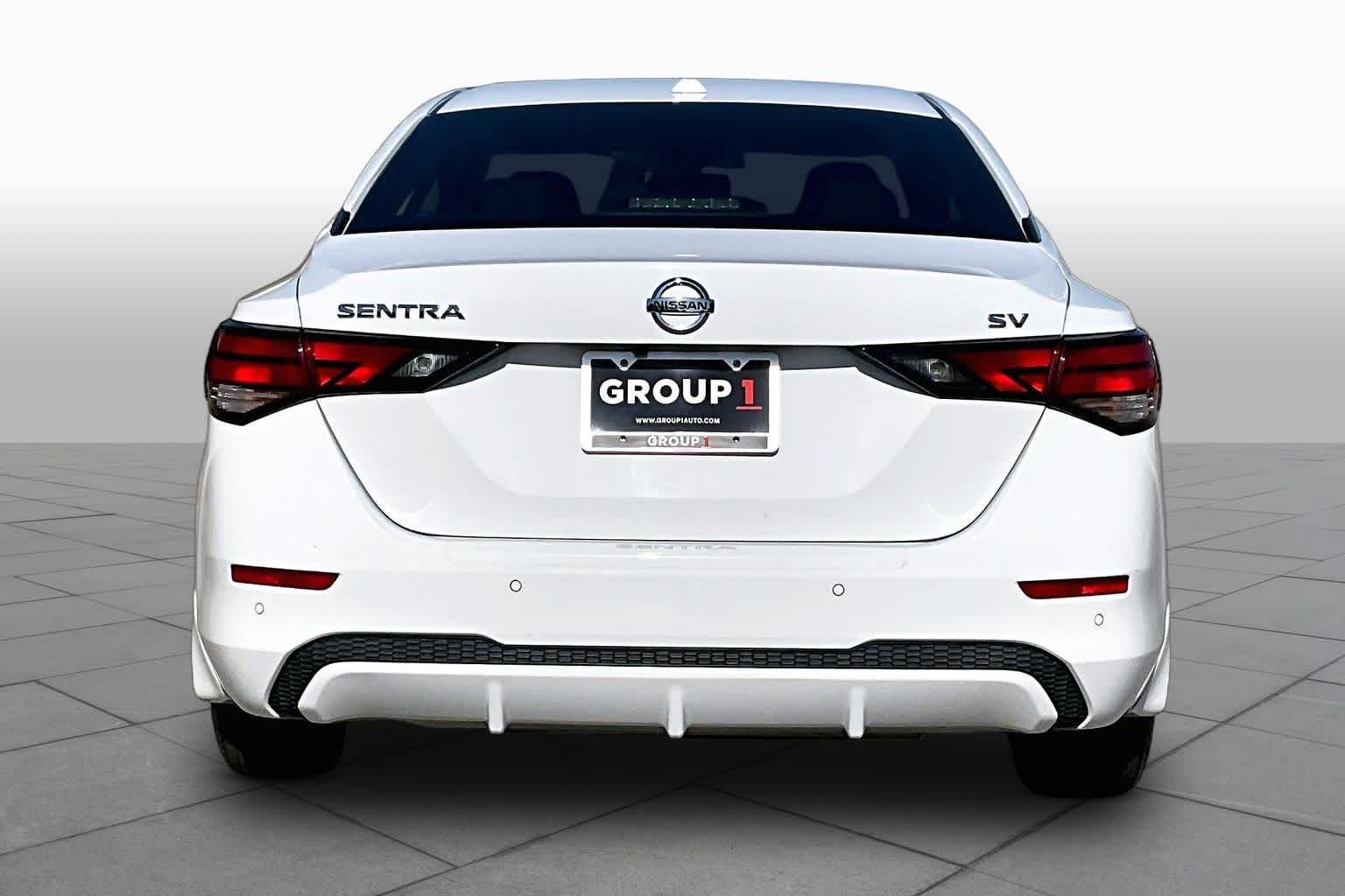 Certified Used 2021 Fresh Powder Nissan SV image 5