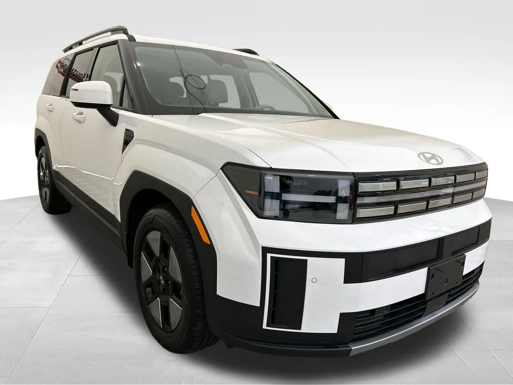 Used 2026 White Hyundai SEL image 8