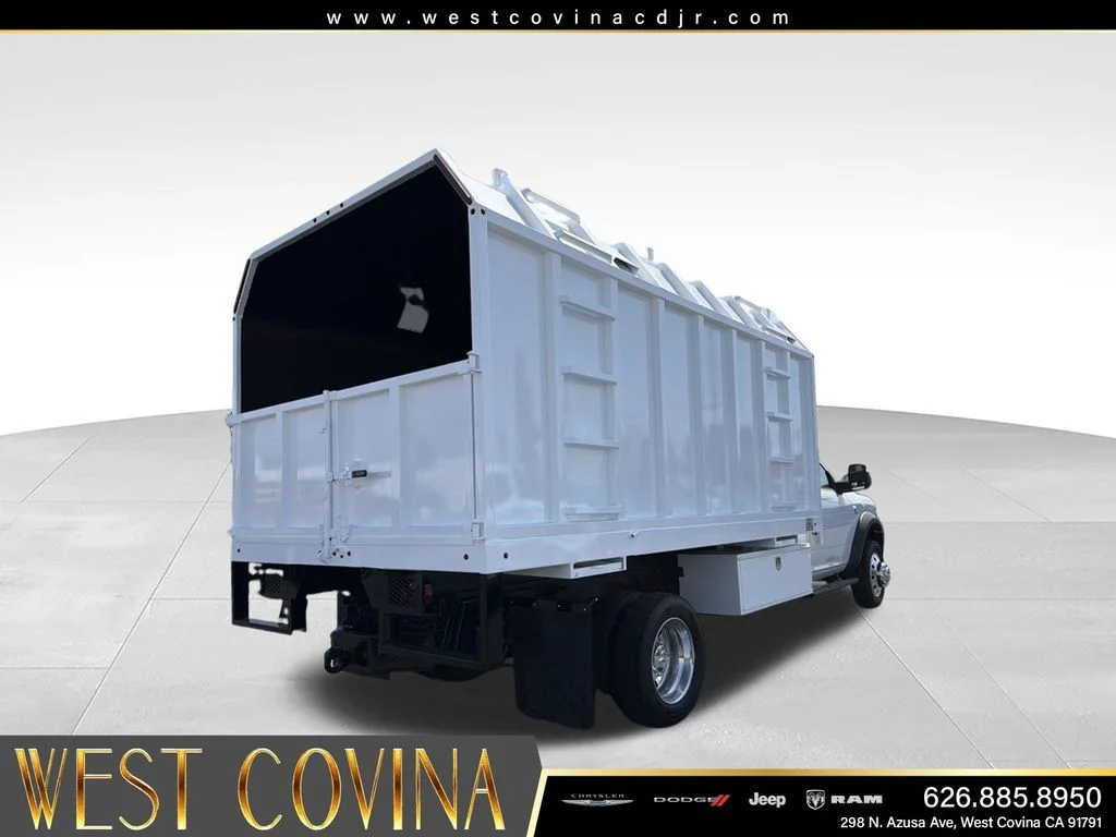 New 2026 Bright White Clear-Coat Exterior Paint RAM Tradesman image 7