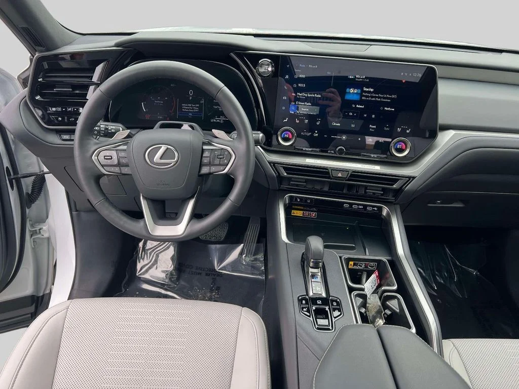 2025 Lexus TX Premium - Photo 13