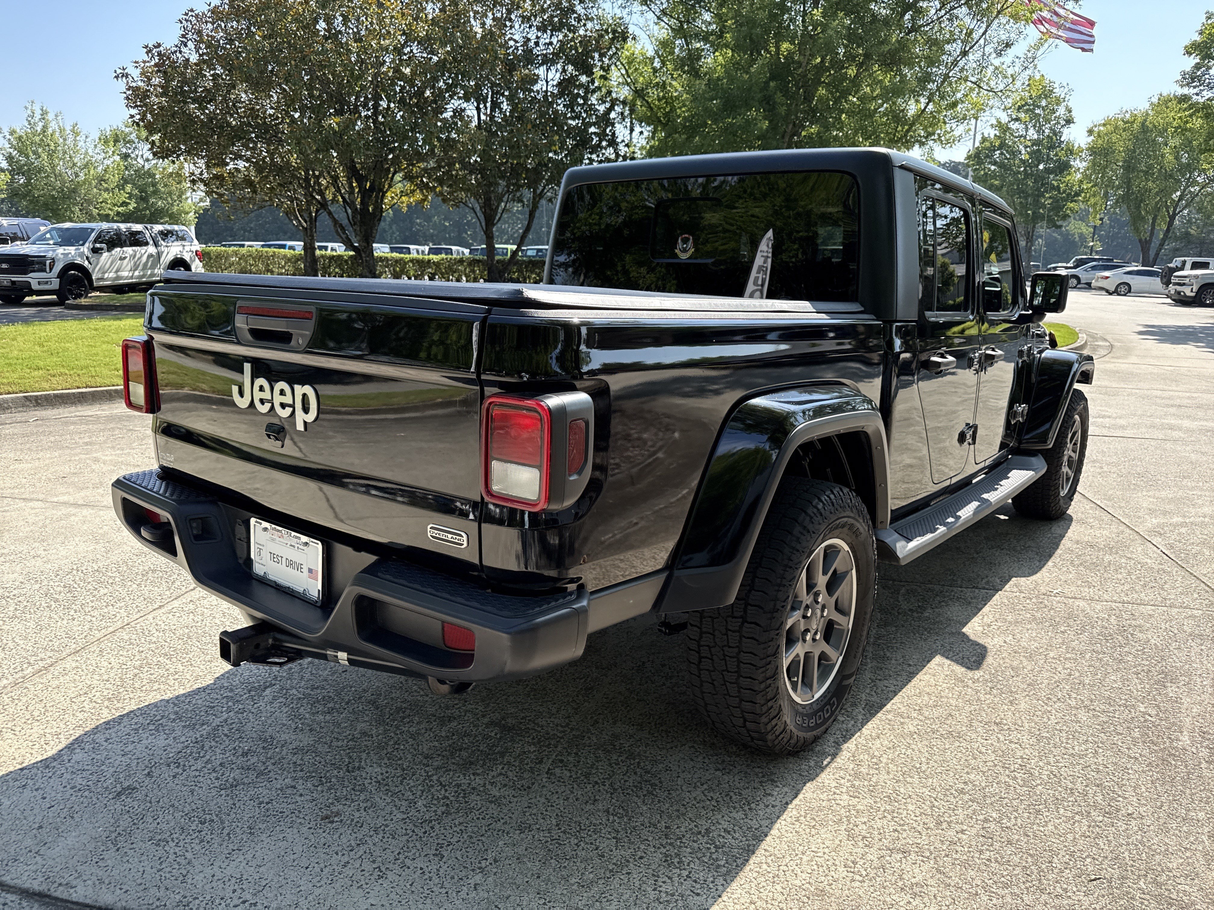 Used 2021 Black Clearcoat Jeep Overland image 7